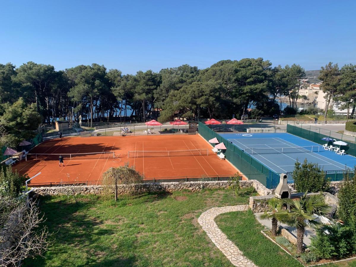 Apartment Seaside Petar