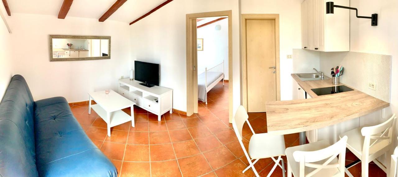 Apartment Seaside Petar *