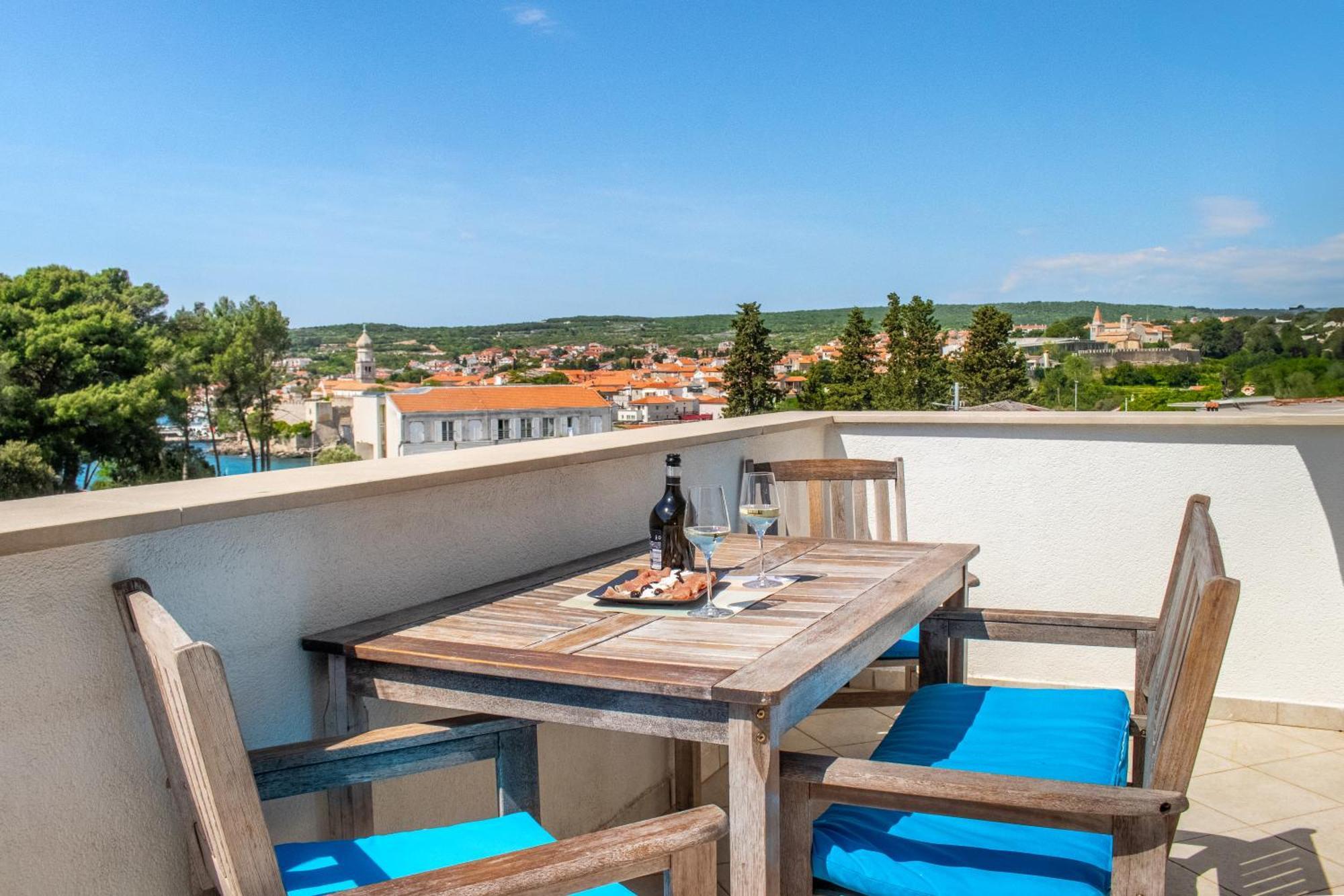 Apartment Seaside Petar *